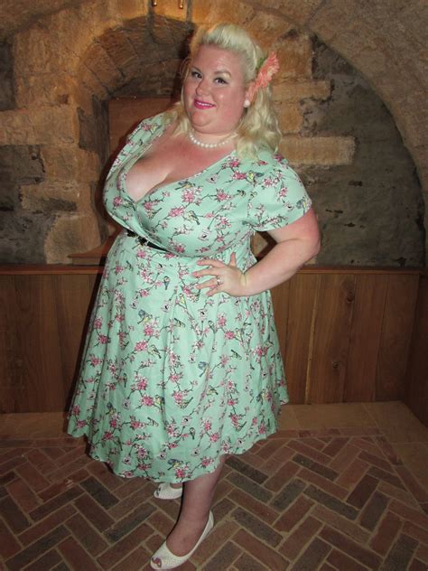 Mookie's Life- Plus Size Life Of A Girl in Size Happy.