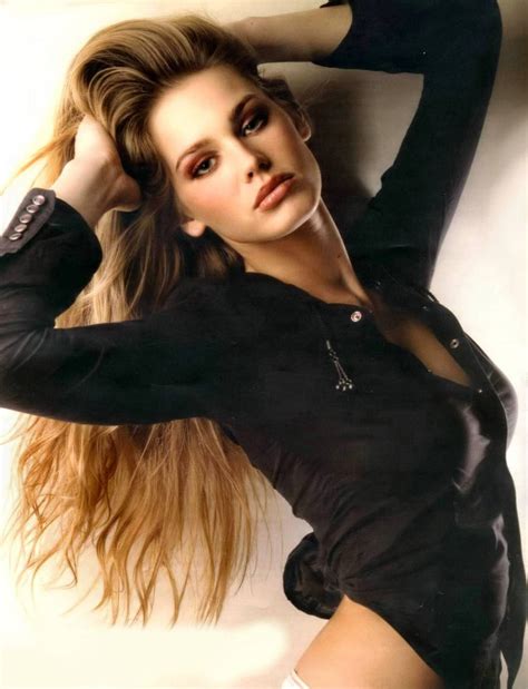 actrice vanessa hessler - Page 2