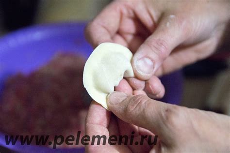 Как лепить пельмени. Как быстро лепить пельмени