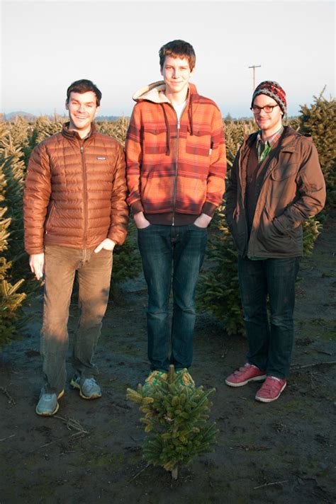 wpid17599-Cutting-Christmas-Trees-on-the-Family-Farm-4.jpg – twoOregonians