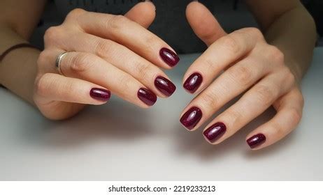 dark red nail polish royalty  images stock  pictures