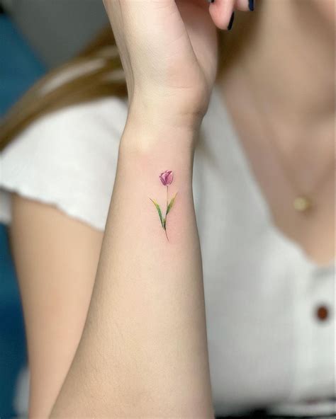 50 Minimalist Tattoo Ideas for Every Style and Personality - Hairstylery