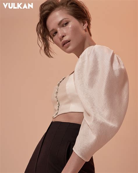 Lukerya – Vulkan Magazine