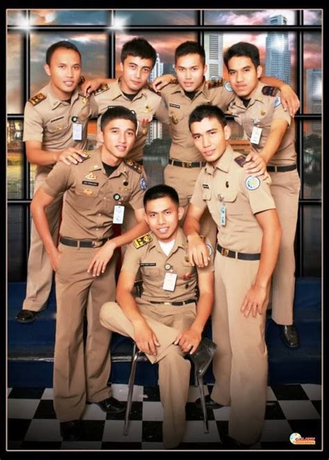 gay meanderings  indonesian young men galore continues part