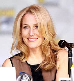 gillian anderson wikipedia