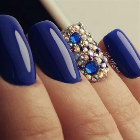 Темный маникюр модные тенденции с фото | Shattered glass nails ...