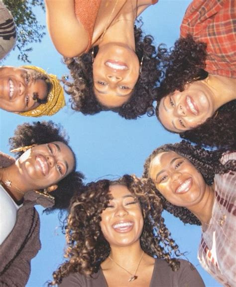 friend group photo shoot ideas  group photoshoot ideas friend