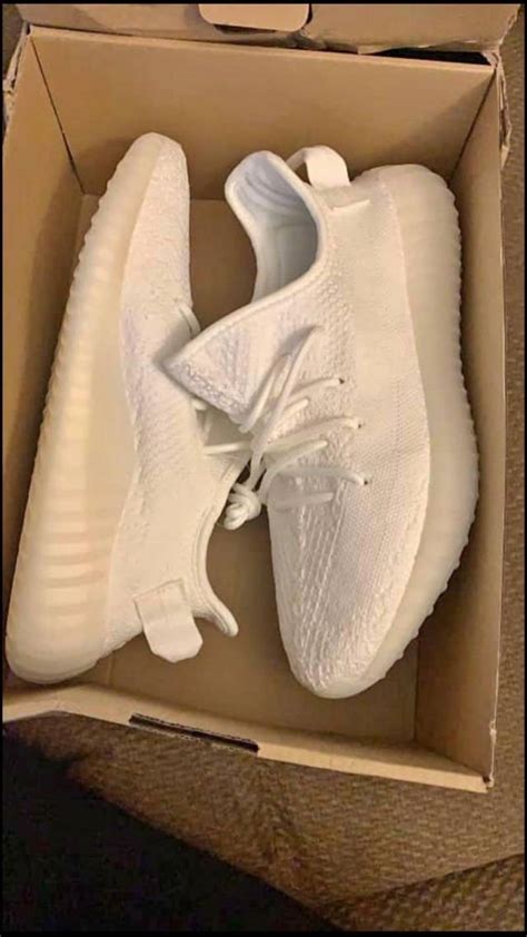 adidas Yeezy Boost 350 V2 Cream White | Kixify Marketplace