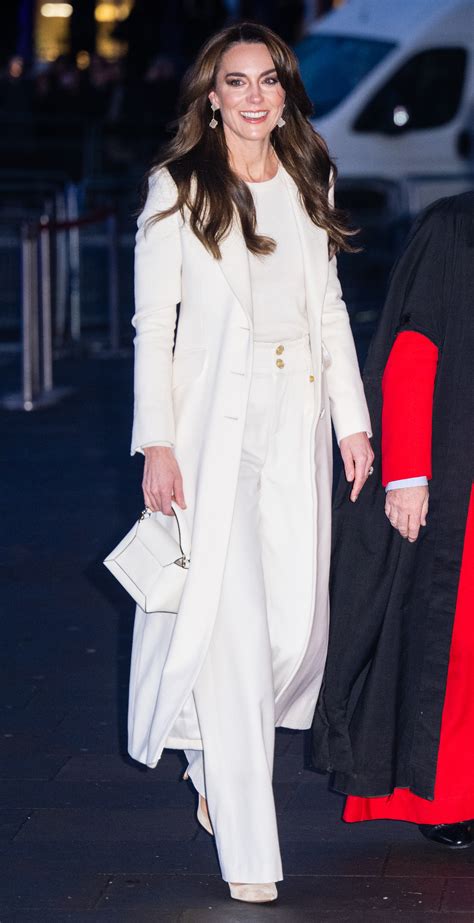 Kate Middleton's Best Winter Coats: Photos