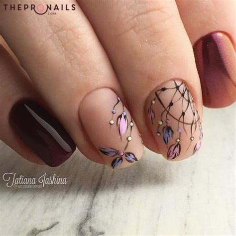 Идеи маникюра на короткие ноготки | Floral nail designs, Floral nails ...