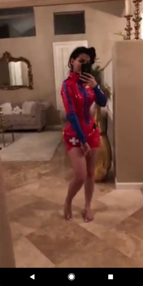 Cant wait to see her full sunrider cosplay : r/SSSniperWolf_Pics