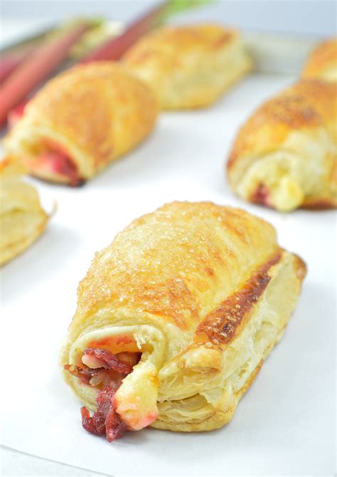 Rhubarb-Cheese Danish – I ate the WHOLE thing…