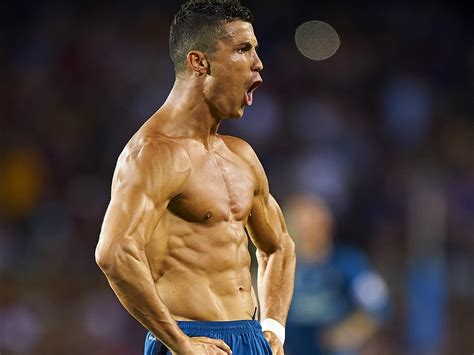 Cristiano Ronaldo's Football Diet & Workout Plan | Man of Many
