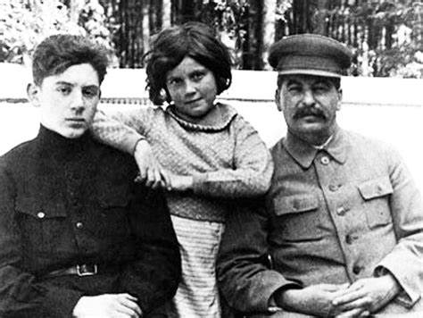 Тайна жизни и загадка смерти жены Сталина | EG.RU