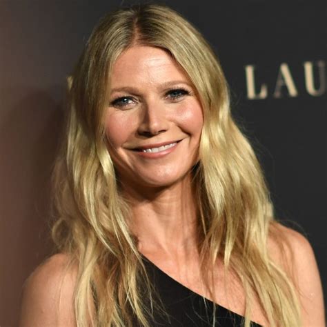 Gwyneth Paltrow Poses Nude for Her 50th Birthday in Stunning Photoshoot | Entertainment Tonight