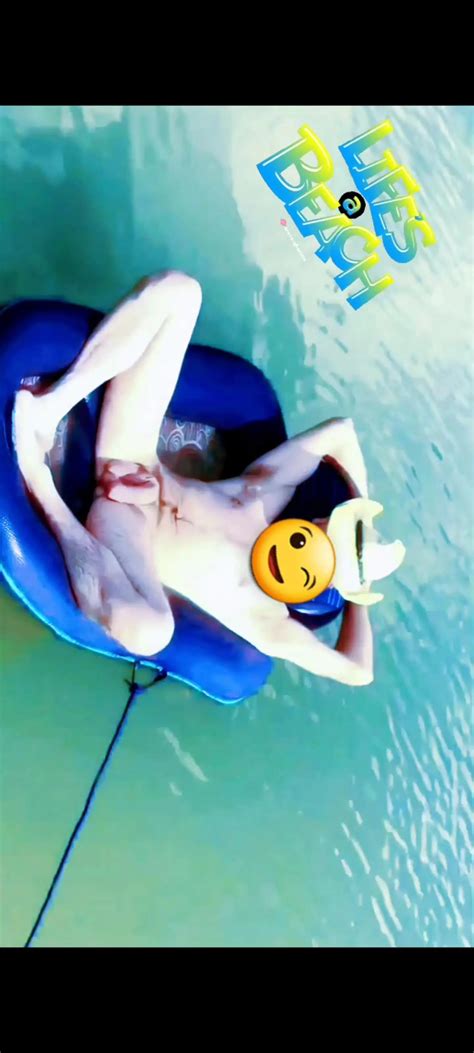 It felt sooo good and relaxing naked on the warter I didn't care about