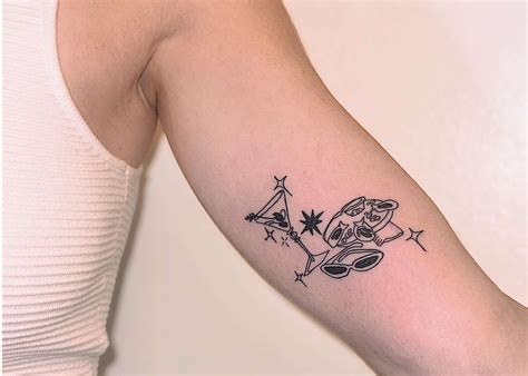 tipping a tattoo artist 4