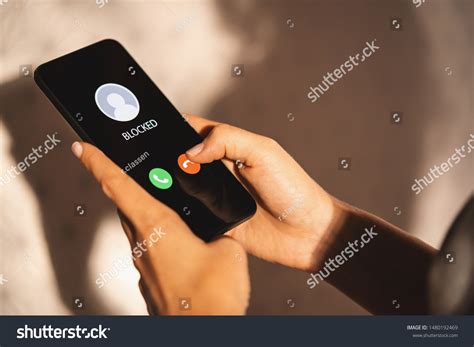 how to block an incoming phone number