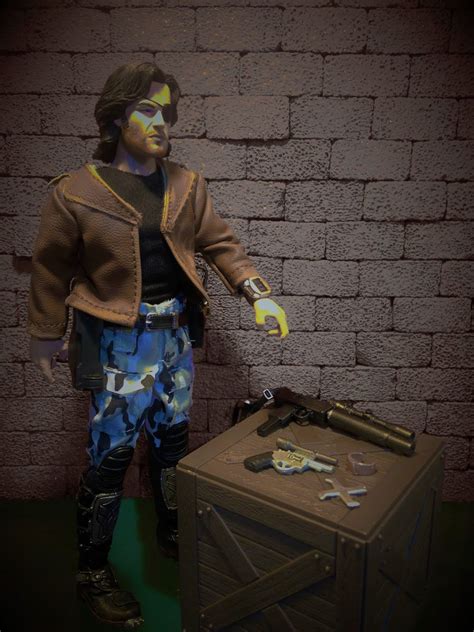 escape from new york costume 2