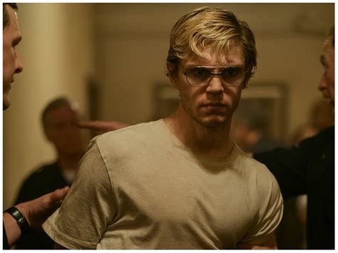 The Jeffrey Dahmer Crime Scene Photos Graphic: A Public Health Crisis - z6gpuun