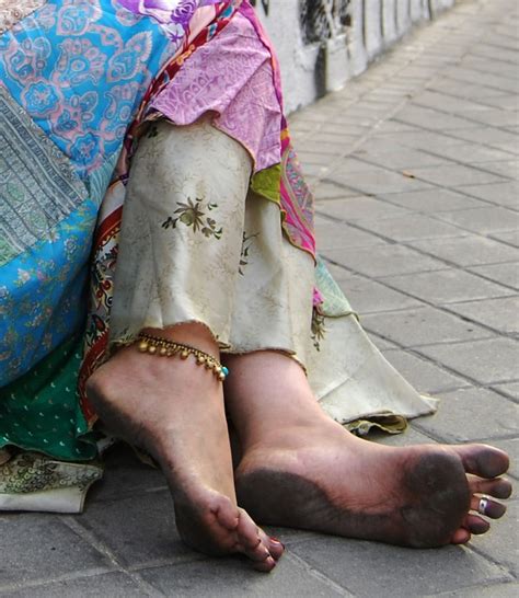 Licking Feet - Great shot of some dirty feet, don't you...