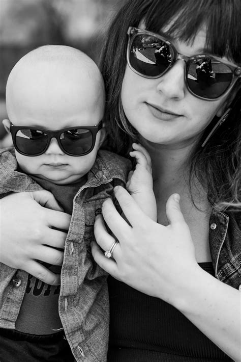 LAURA + JUDE, mama and son home session - amber-marie-photography.com