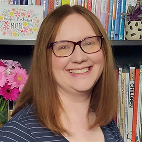 Rhiannon Pettie: Meet the Greeting Card Artist | Petal Talk