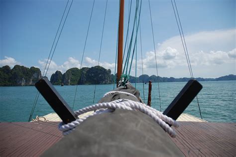 sailing  paradise  photo  freeimages