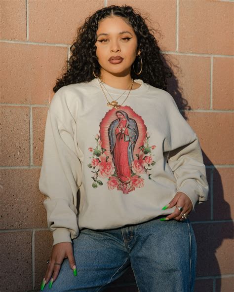 Pin by Soraya Vignando on Latina core | Chicana style, Latina fashion