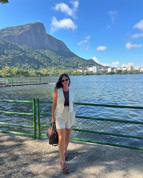 Karina Costa | momentos especiais da última semana 🤎🦋🪐🌈🛍️ | Instagram