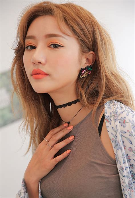 don dau xu huong voi  phu kien thoi trang sieu chat