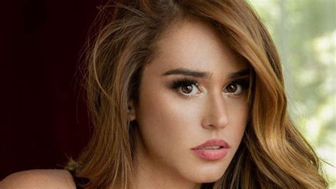 Yanet Garcia Wore Her Spectacular Figure And Paralyzed Instagram