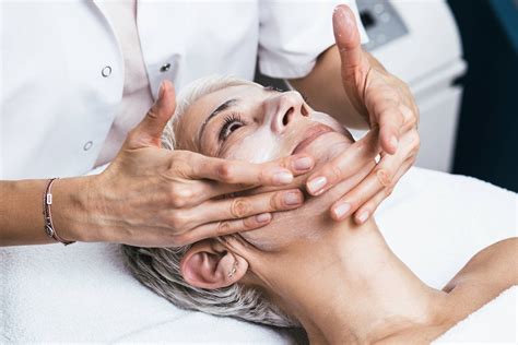 Clinical Treatment – iS Clinical