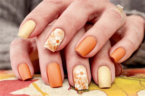 fall simple nail designs for short nails 6