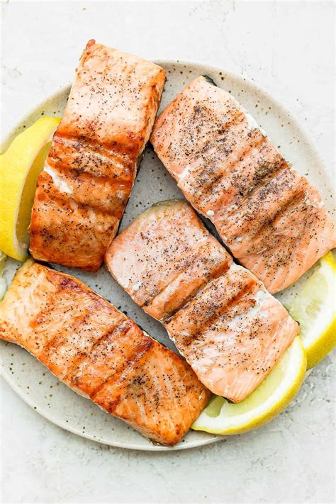 How to Grill Salmon | Recipe in 2022 | Grilled salmon, Cooking seafood, Summer grilling recipes