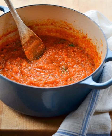 how to make a tomato pasta sauce
