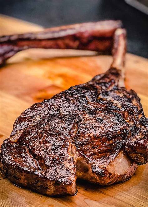 How to Reverse Sear a Tomahawk Steak in an Oven and Cast Iron Skillet ...