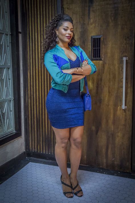 Foto: Valeska (Juliana Alves) diz a Norberto (Marcos Veras), nos