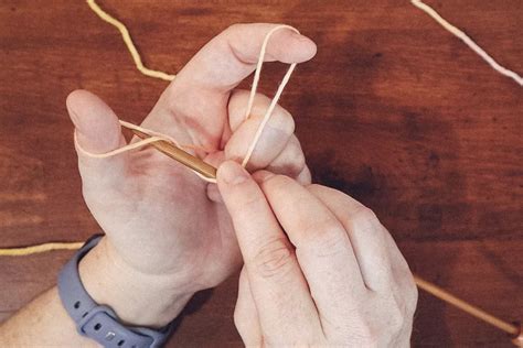 Learn to Knit: Long-Tail Cast-On - SweetGeorgia Yarns