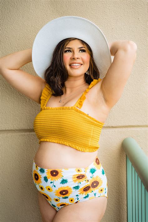 Maternity Boudoir: A Guide to Sexy Pregnancy Photos