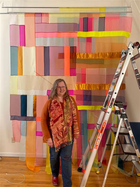 Meet Artist Linda Schmidt – Curina