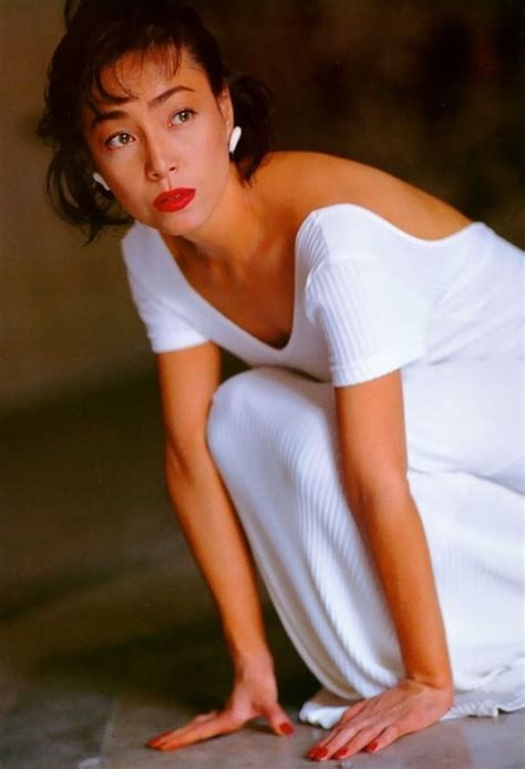柏原芳恵(柏原よしえ) 乳首解禁した超絶美巨乳の膨らみが激エロな懐かしのアイドルのお宝ヌード画像懐エロ！昭和・平成の芸能人お宝ヌード