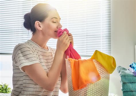 5 Sneaky Ways To Zap Smelly Clothing For Good