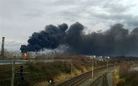 Explozie la una dintre cele mai mari rafinarii din Germania. Un ...