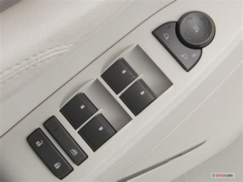 2008 Cadillac CTS: 11 Interior Photos | U.S. News