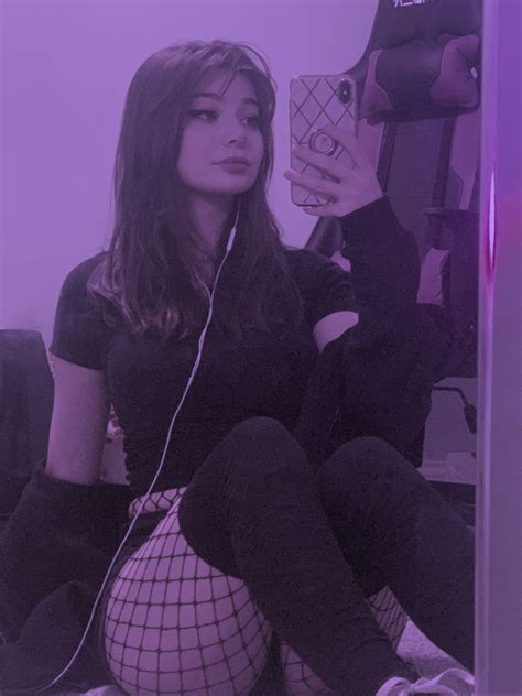 Anne Lee (@AnneLee6u6) / Twitter