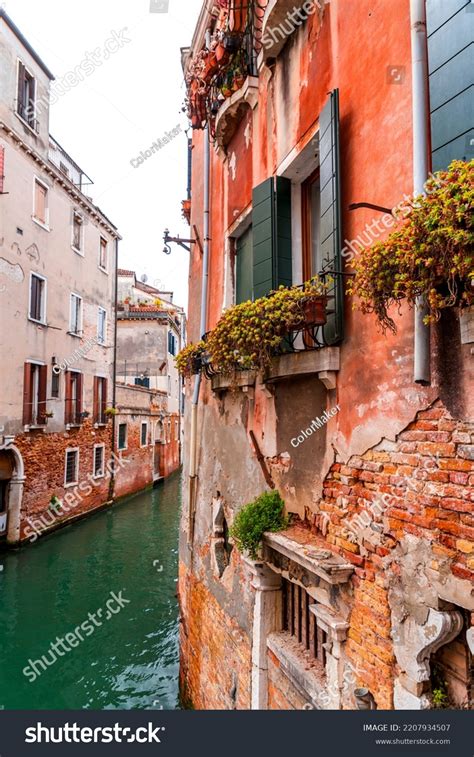 Typical Venetian Architecture Street View Venice Stock Photo 2207934507 ...