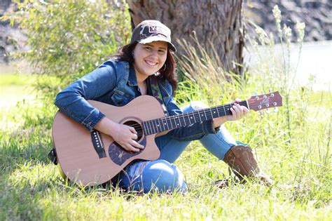 Mackenzie Lee's Instagram, Twitter & Facebook on IDCrawl