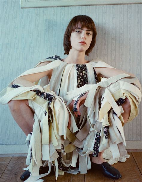 Firstline - KARYNA MAZIAR