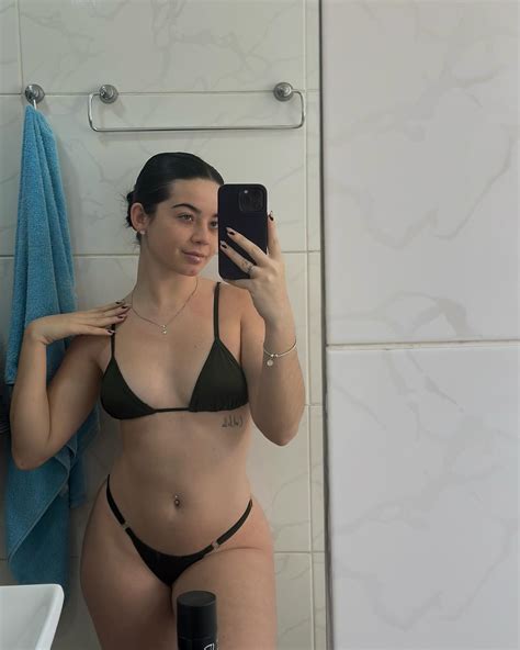 𝐉𝐮𝐥𝐢𝐚 𝐥𝐢𝐧𝐡𝐚𝐫𝐞𝐬 | 📸 | Instagram